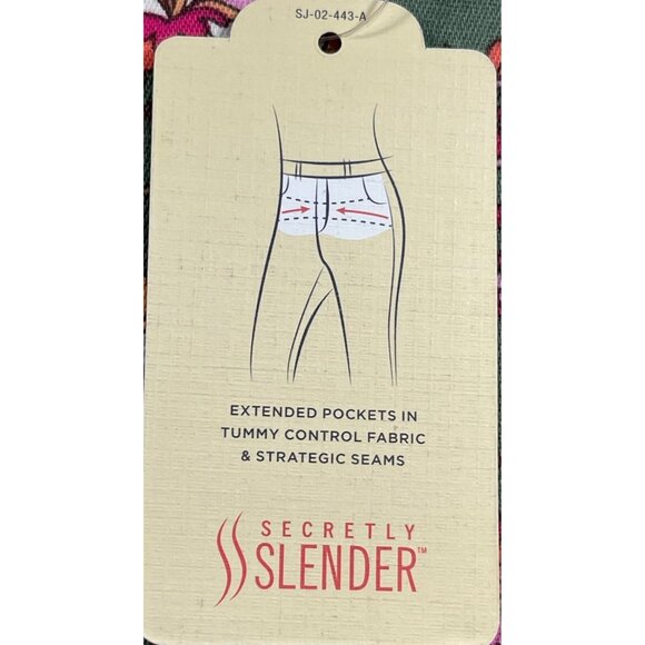 St John's Bay Womens Size 4P Bermuda Shorts Floral Green Secretly Slender Tummy - Picture 8 of 11